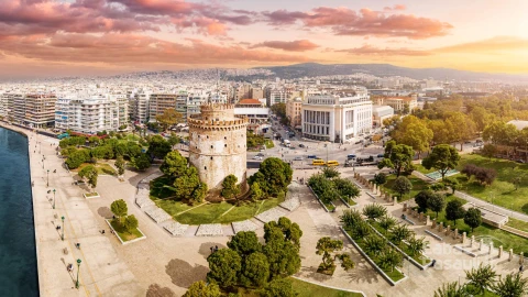aerial-panoramic-view-main-symbol-thessaloniki-city-whole-macedonia-region-white-tower-concept-travel-sightseeing-attractions-greece