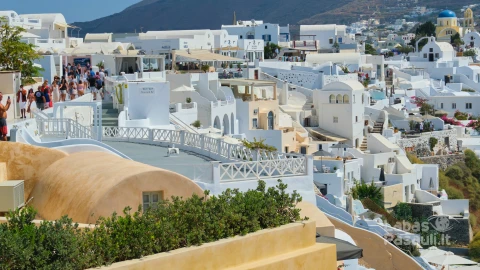 greece-santorini-oia-famous-greek-island-santorini-popular-tourist-village-oia-traditional-white-architecture-sea-mountains-sky-many-tourists-walking-resting-people
