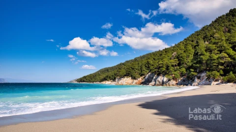 beautiful-view-kastani-beach-skopelos-island-greece