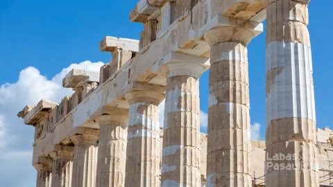 beautiful-shot-acropolis-citadel-athens-greece