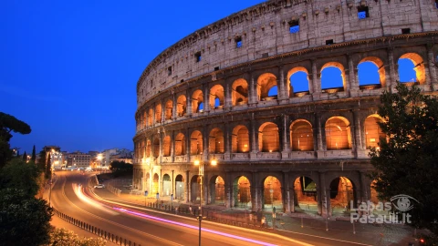 colosseum-night-rome-italy-min