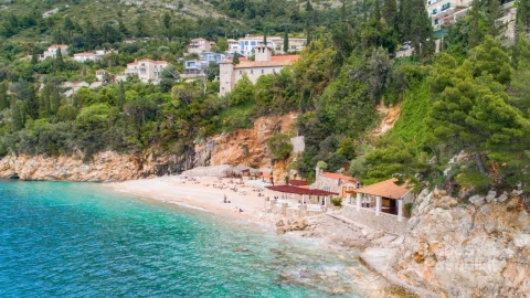 dubrovnik-beaches-sveti-jakov-beach-1536x866