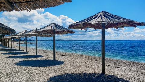 island-vir-beach-umbrellas-croatia
