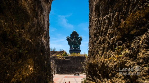 beautiful-view-gwk-garuda-wisnu-kencana-park-located-bali-indonesia (1)