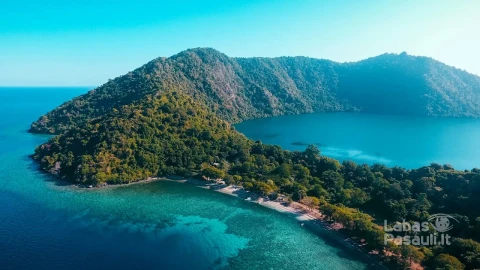 Best-Places-To-Visit-Indonesia-Sumbawa
