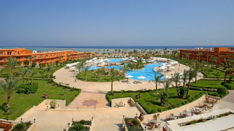 Amwaj Oyoun Resort & Casino 4*