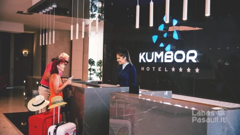 Carine Hotel Kumbor 4*