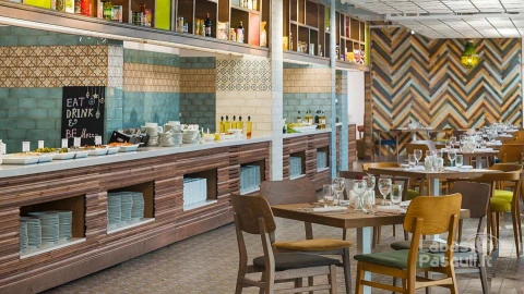 BGVSUNBLMR_OBZO-Restaurant-Buffet