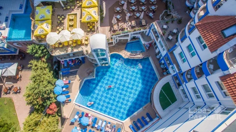 Villa List_images_abgvar7pc2_861018_1440x810