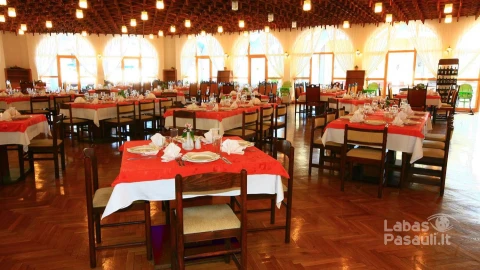 BGBCONTINE_SBEA-PHCONTI---RESTAURANT