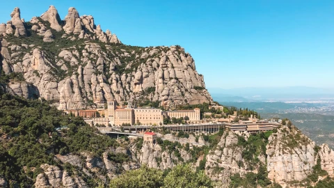 muslim-travel-guide-Montserrat-day-trip-Spain